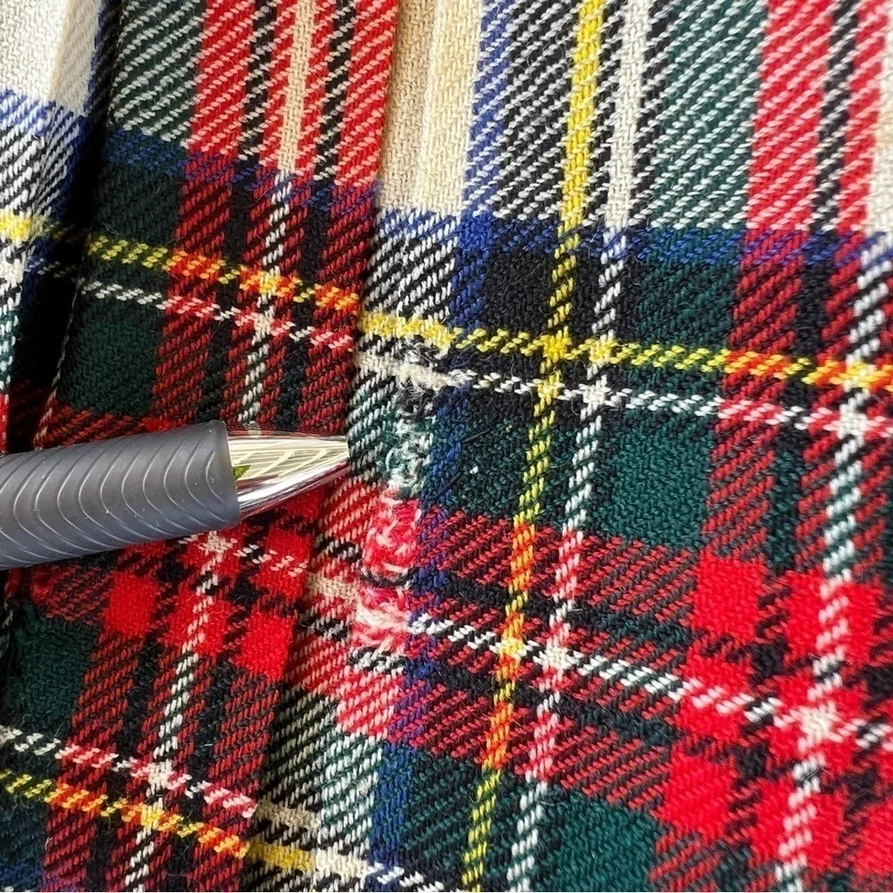 Vintage Canadian ILGWU Tartan Plaid Kilt Skirt Pleated Fringe Kilt Pin Size 4/6